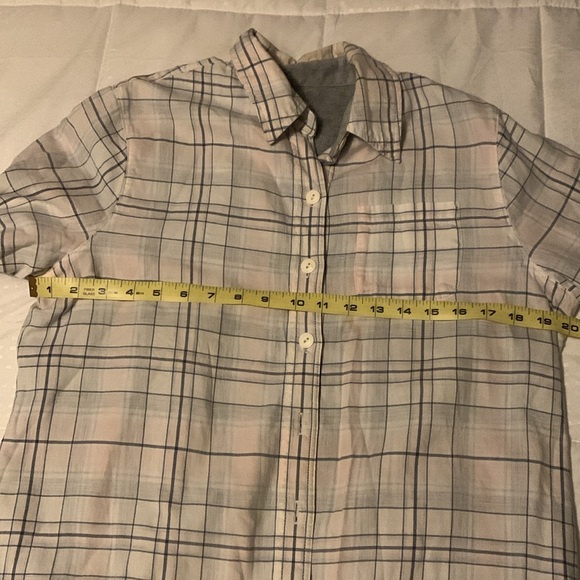 L.L. Bean Sherpa lined plaid shirt - Picture 8 of 10